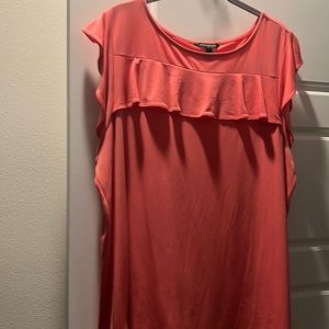 Banana Republic Peach short sleeve top